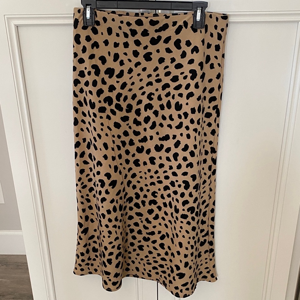 Rachael Zoe Animal Print slightly flared Midi skirt size 12